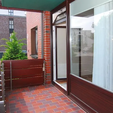 Apartment Klaus-groth-strasse 2, Whg 4 *
